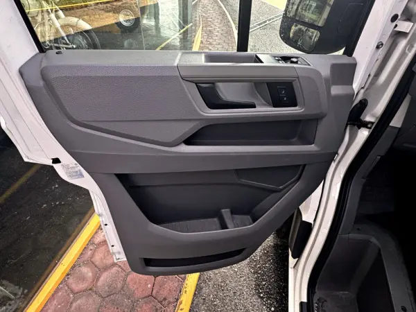 Volkswagen Crafter 35 2.0 TDI L3H2 9