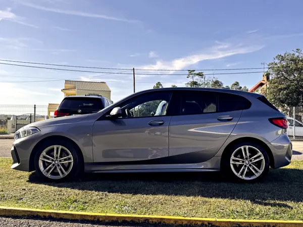 BMW 116 d Pack Desportivo M Auto 4
