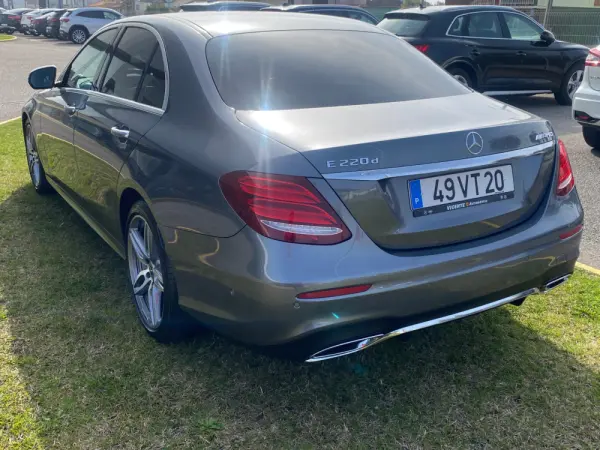 Mercedes-Benz E 220 d AMG Line 5