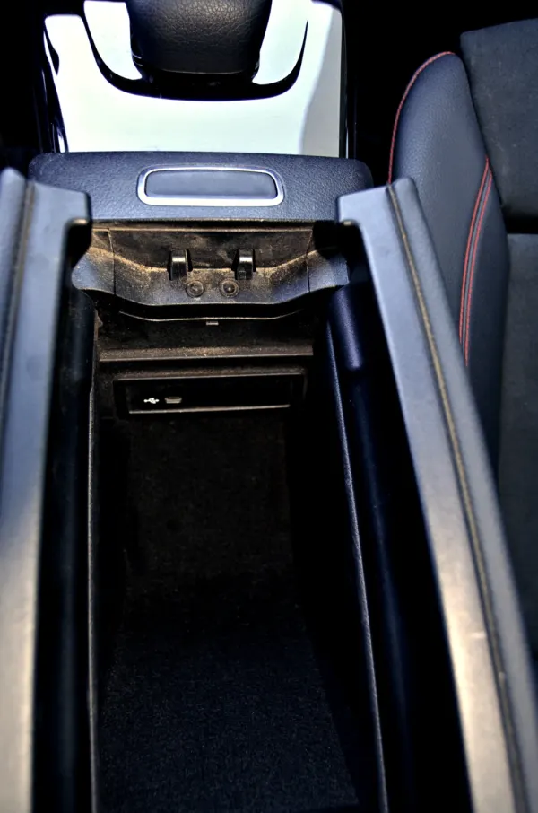 Mercedes-Benz CLA 250 e Shooting Brake AMG Line 20