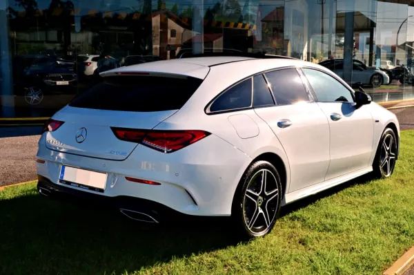 Mercedes-Benz CLA 250 e Shooting Brake AMG Line 38