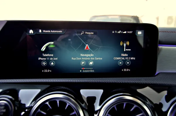 Mercedes-Benz CLA 250 e Shooting Brake AMG Line 21