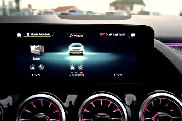 Mercedes-Benz GLA 250 e AMG Line 30