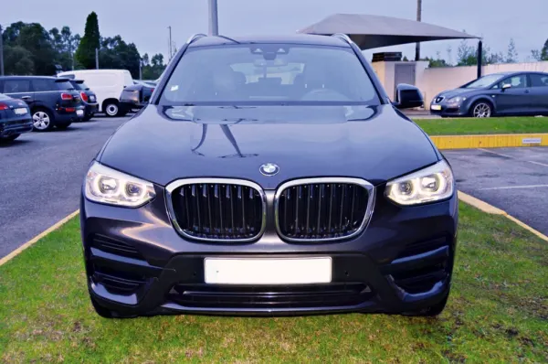 BMW X3 18 d sDrive Auto 2