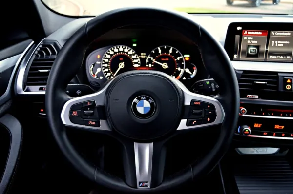 BMW X3 18 d sDrive Auto 15