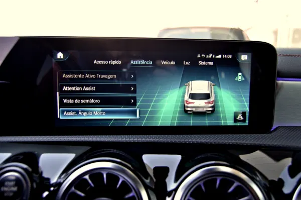 Mercedes-Benz CLA 250 e Shooting Brake AMG Line 27