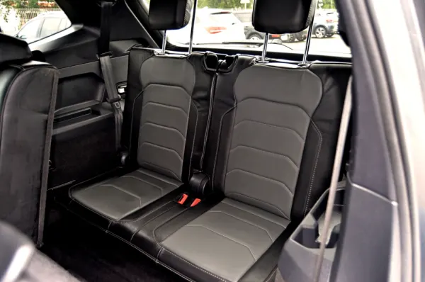 Volkswagen Tiguan Allspace 2.0 TDI High.DSG 4Motion 9