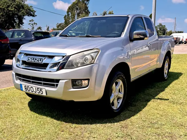 Isuzu D-Max 2.5 TD TwinTurbo 3