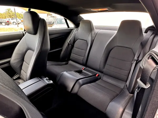 Mercedes-Benz E 220 CDi Avantgarde BlueEfficiency 9