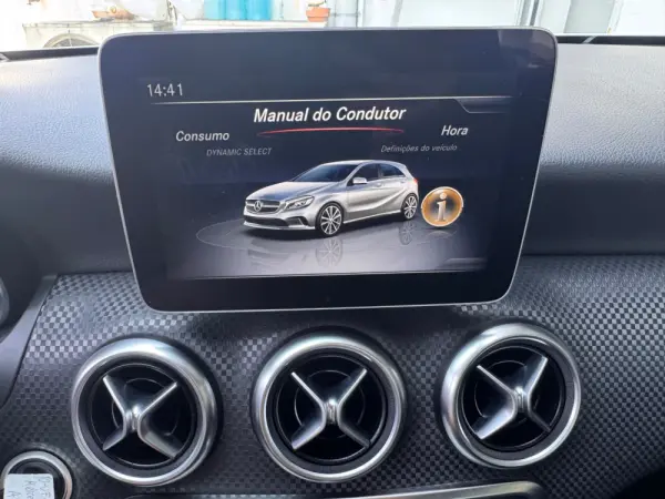 Mercedes-Benz A 180 d Urban 32