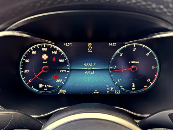 Mercedes-Benz C 220 d 9G-TRONIC AMG Line 35