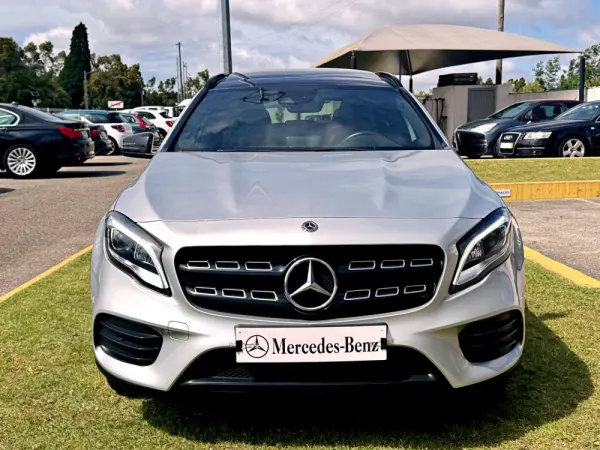 Mercedes-Benz GLA 200 d 7G-DCT AMG Line 2
