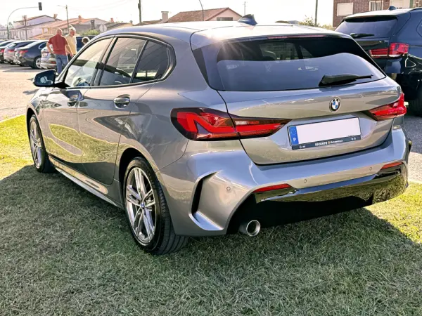 BMW 116 d Pack Desportivo M Auto 5