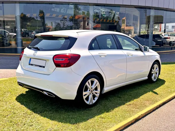 Mercedes-Benz A 180 d Urban 48