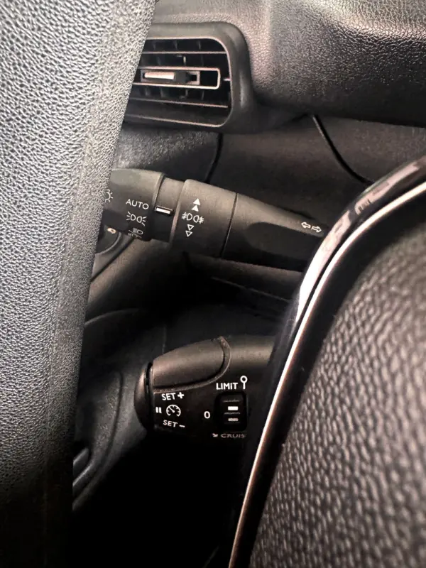 Peugeot Partner 1.6 BlueHDi Confort 12