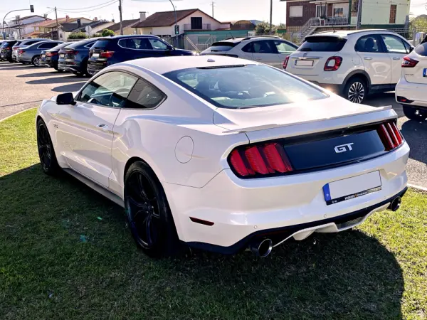 Ford Mustang 5.0 Ti-VCT V8 Aut. GT 5