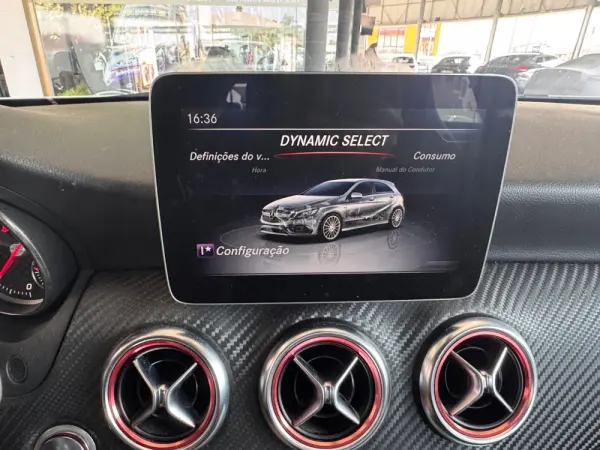 Mercedes-Benz A 180 d AMG Line Aut. 35