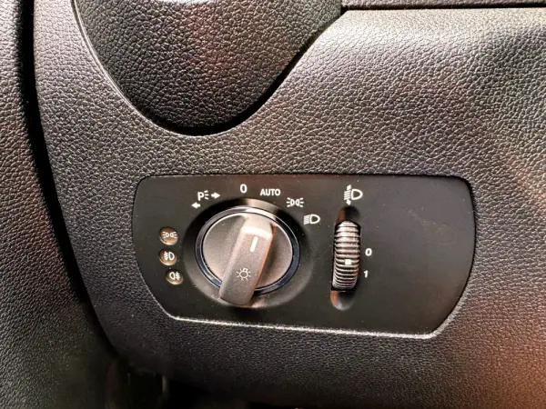Mercedes-Benz SLK 200 Outro 17