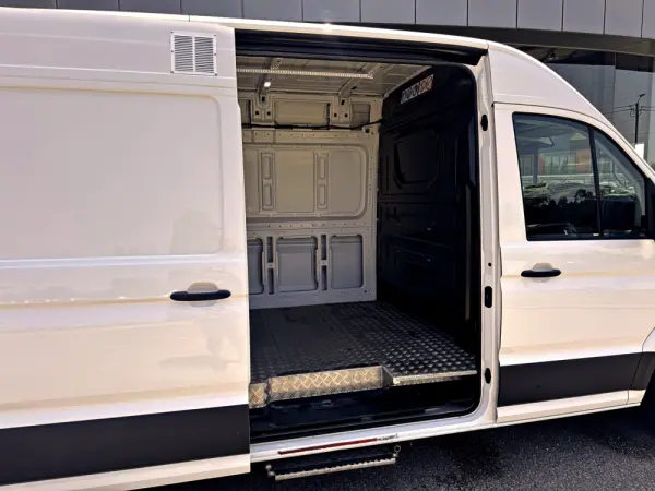 Volkswagen Crafter 35 2.0 TDI L3H2 34
