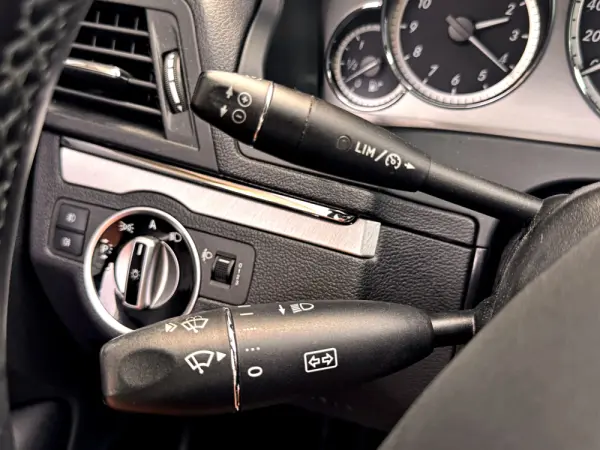 Mercedes-Benz E 220 CDi Avantgarde BlueEfficiency 13