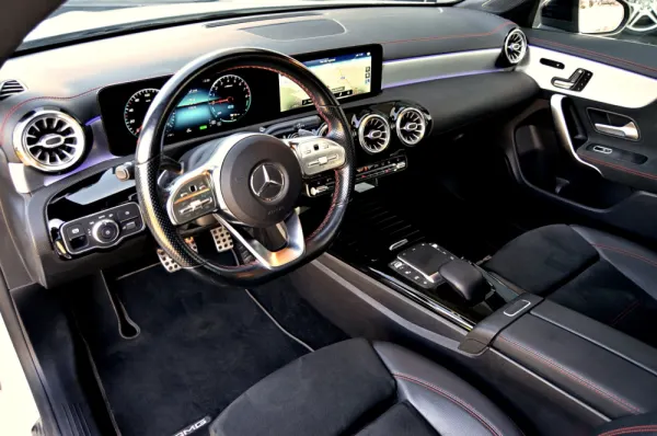 Mercedes-Benz CLA 250 e Shooting Brake AMG Line 7