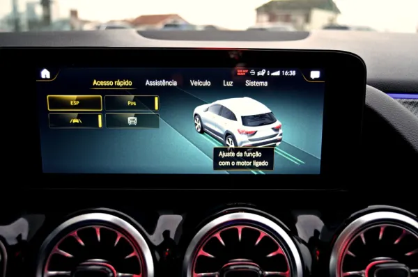 Mercedes-Benz GLA 250 e AMG Line 31