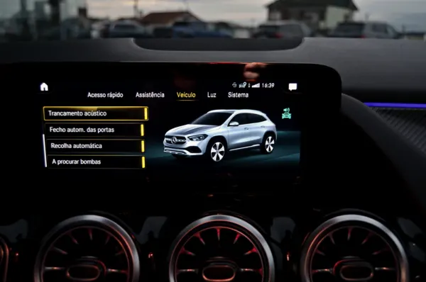 Mercedes-Benz GLA 250 e AMG Line 35