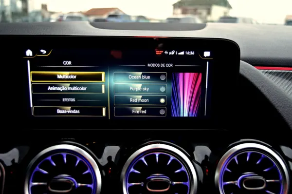 Mercedes-Benz GLA 250 e AMG Line 38