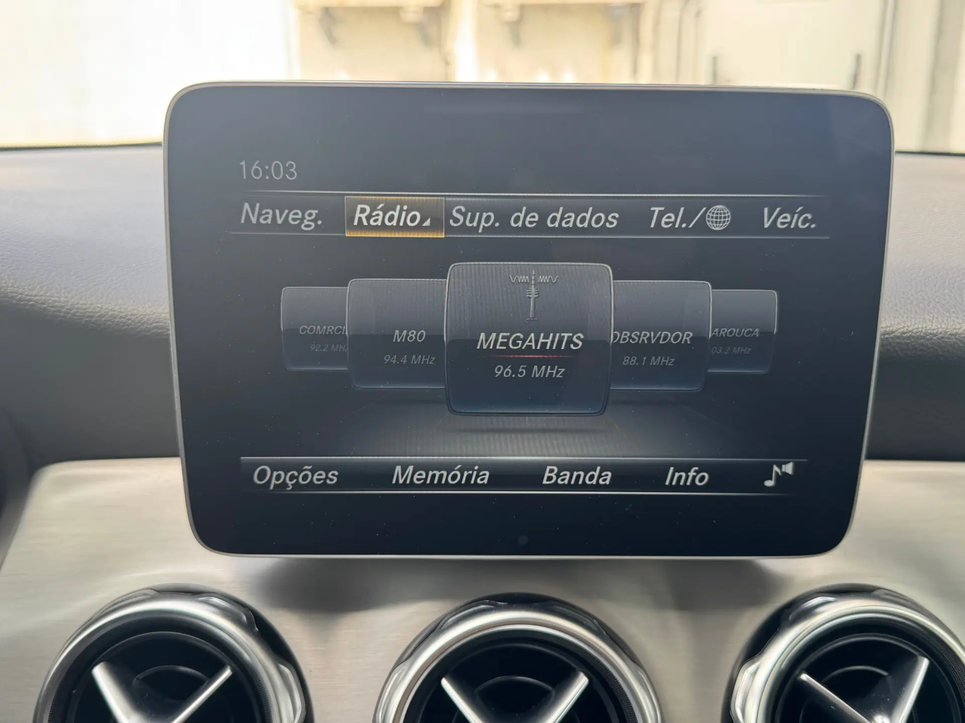 Mercedes-Benz GLA 200 d 7G-DCT AMG Line 24