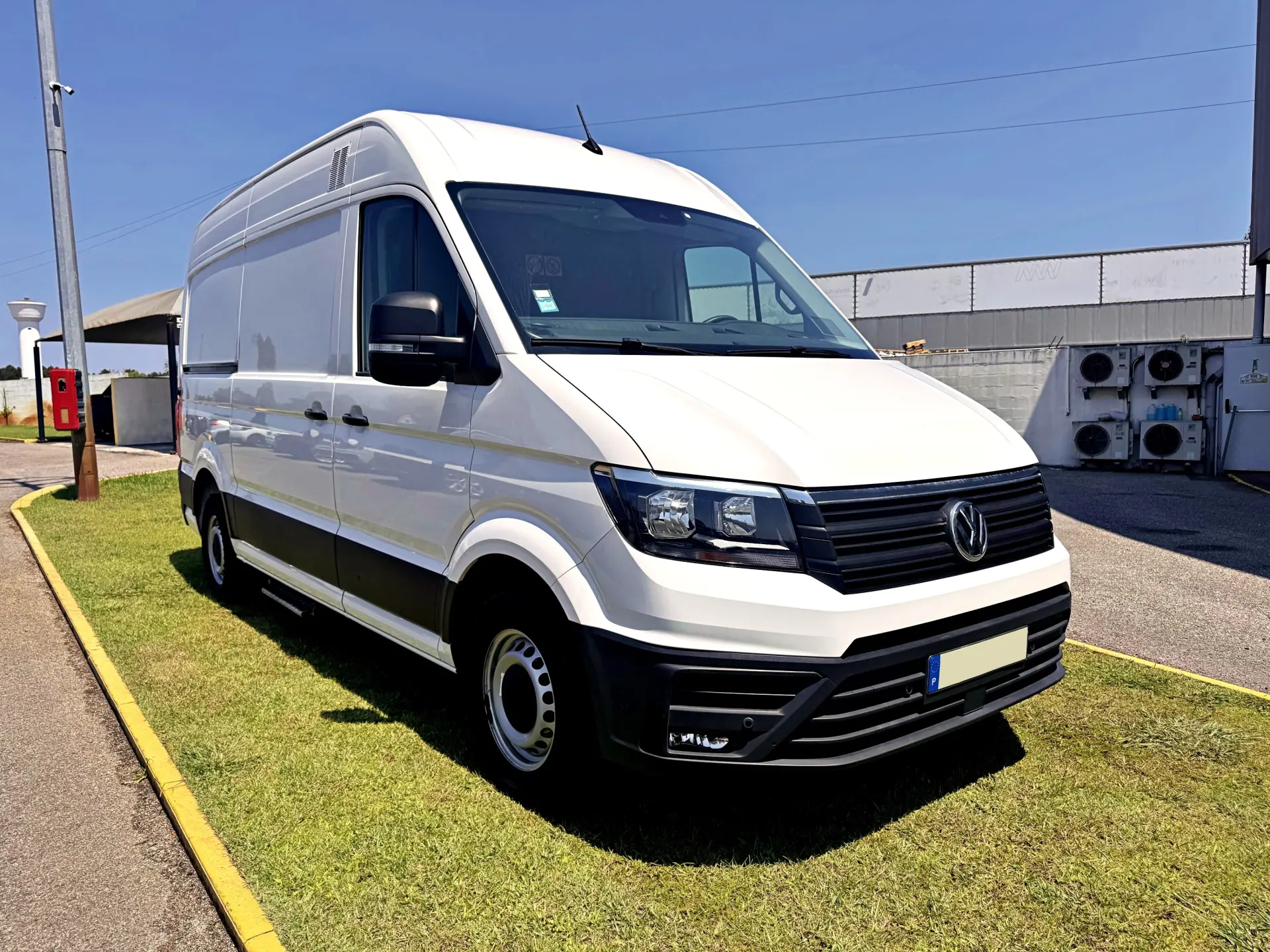 Volkswagen Crafter 35 2.0 TDI L3H2 1