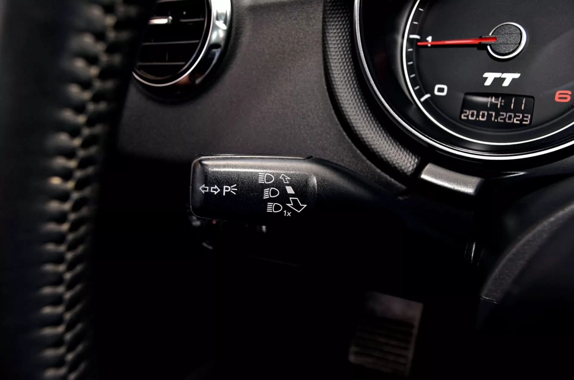 Audi TT Roadster 2.0 TDi quattro S-line 14