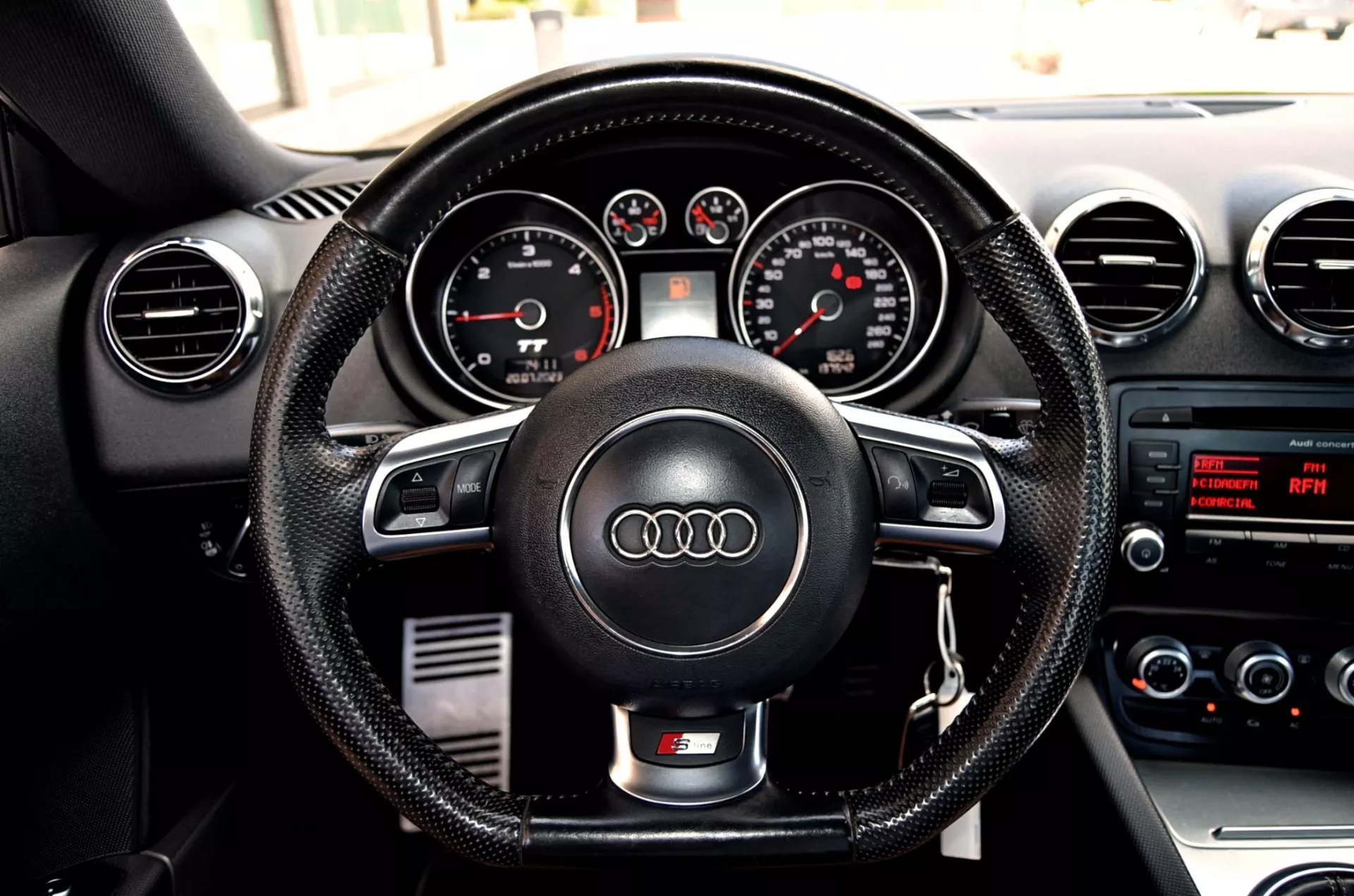 Audi TT Roadster 2.0 TDi quattro S-line 16