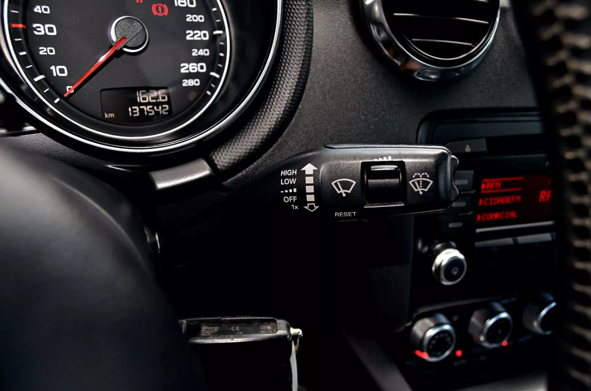 Audi TT Roadster 2.0 TDi quattro S-line 18