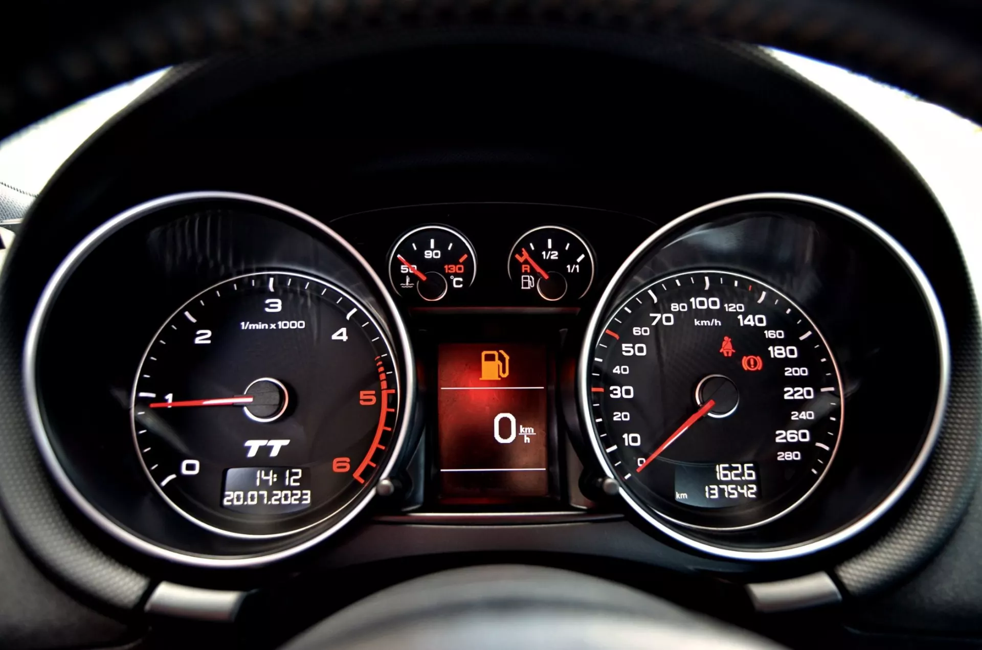 Audi TT Roadster 2.0 TDi quattro S-line 23