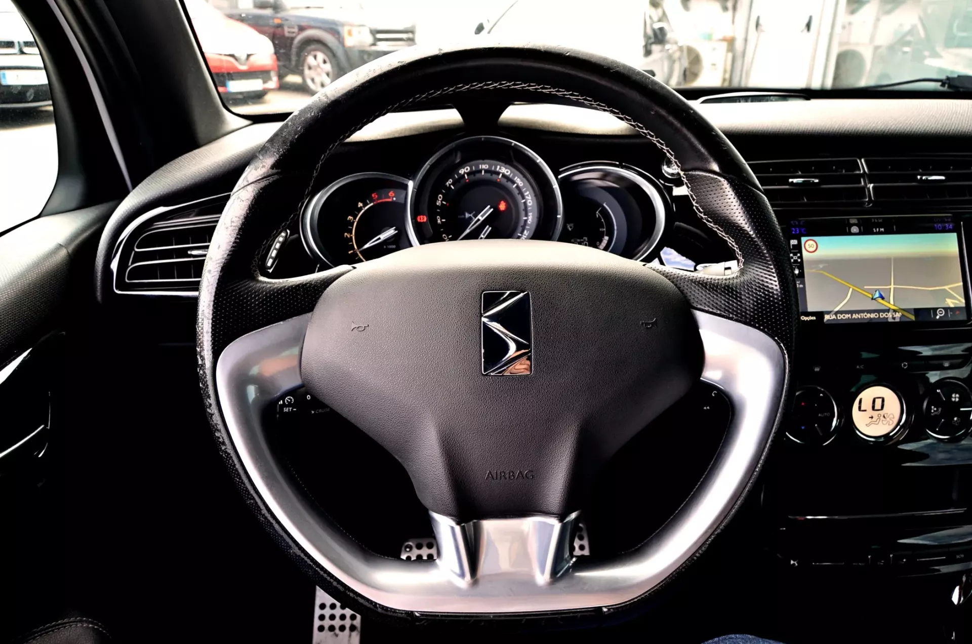 DS DS3 3 1.6 BlueHDi Sport Chic 14