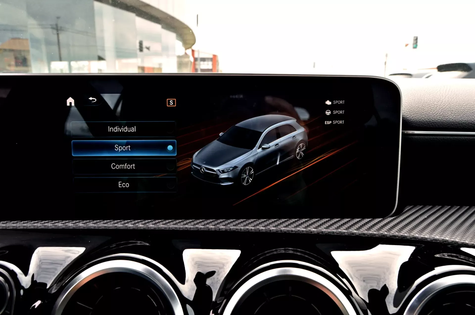 Mercedes-Benz A 180 d Business Solutions Aut. 32