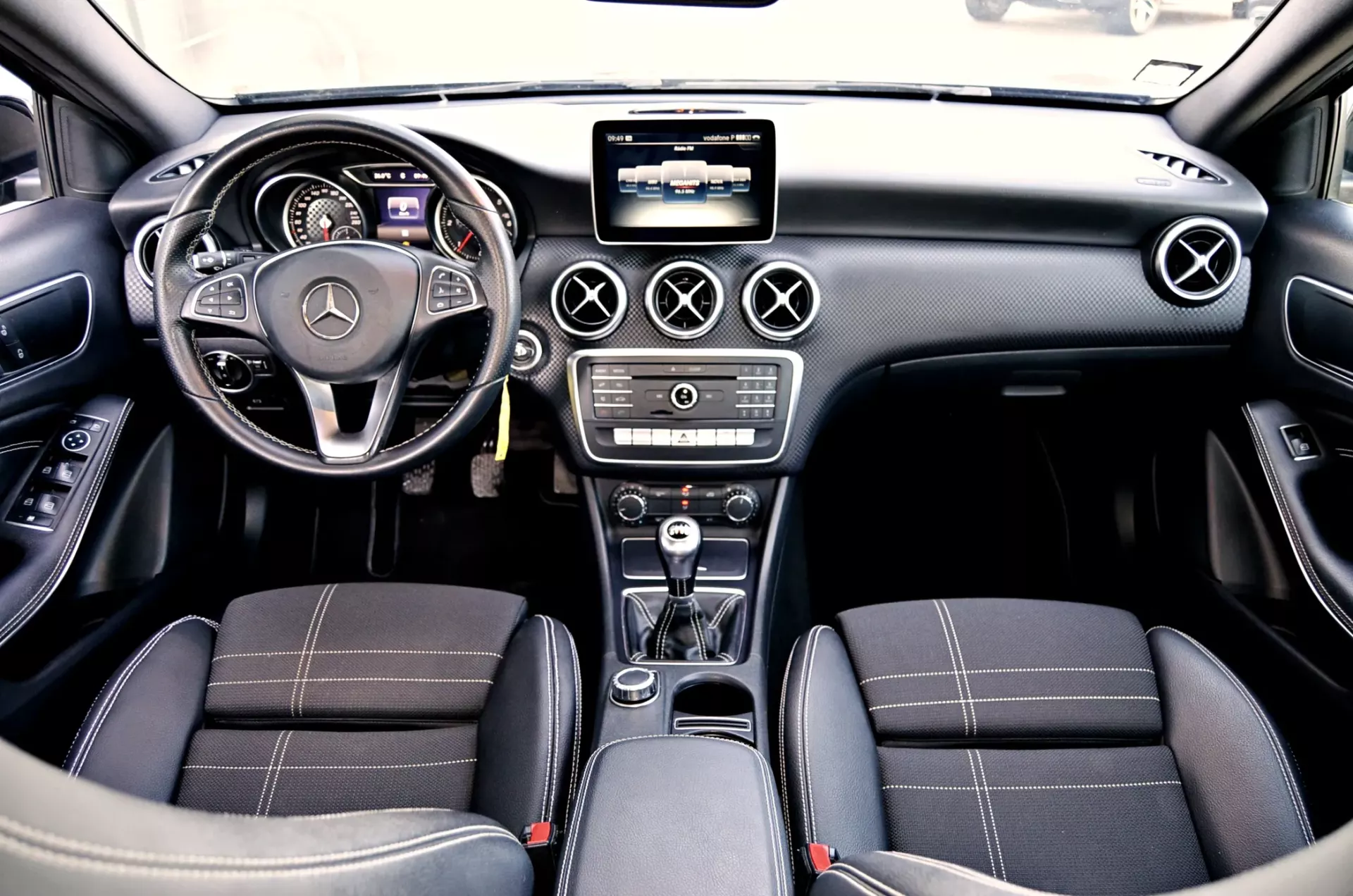 Mercedes-Benz A 180 d Fleet Pack Urban 6