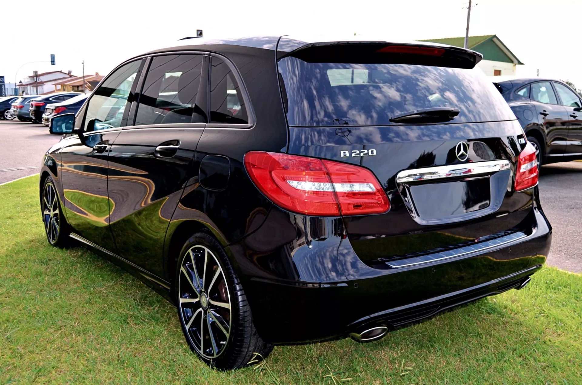 Mercedes-Benz B 220 CDi AMG Line 5