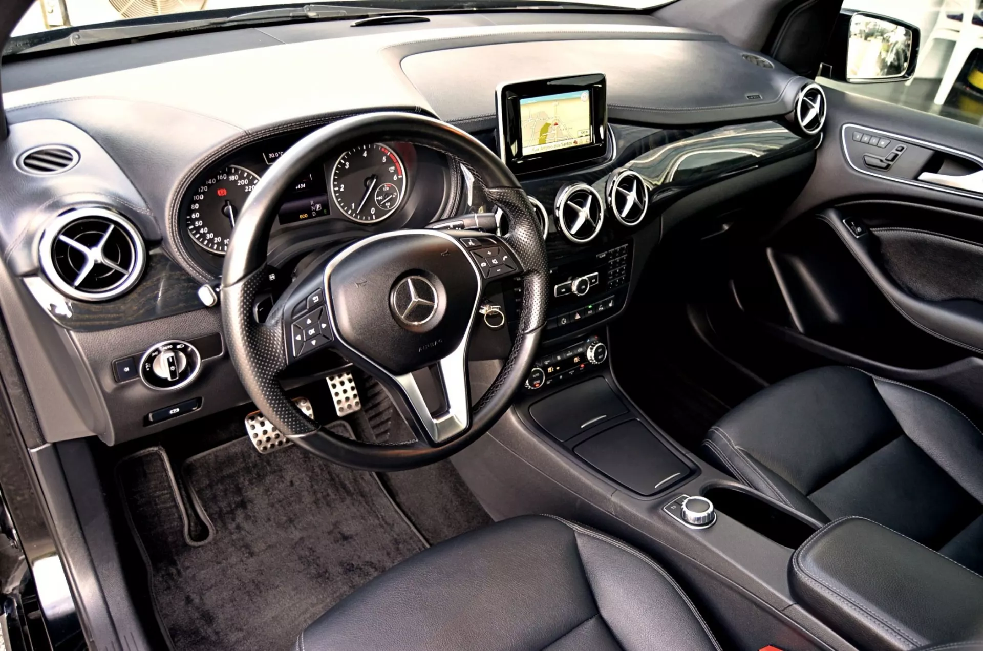 Mercedes-Benz B 220 CDi AMG Line 7