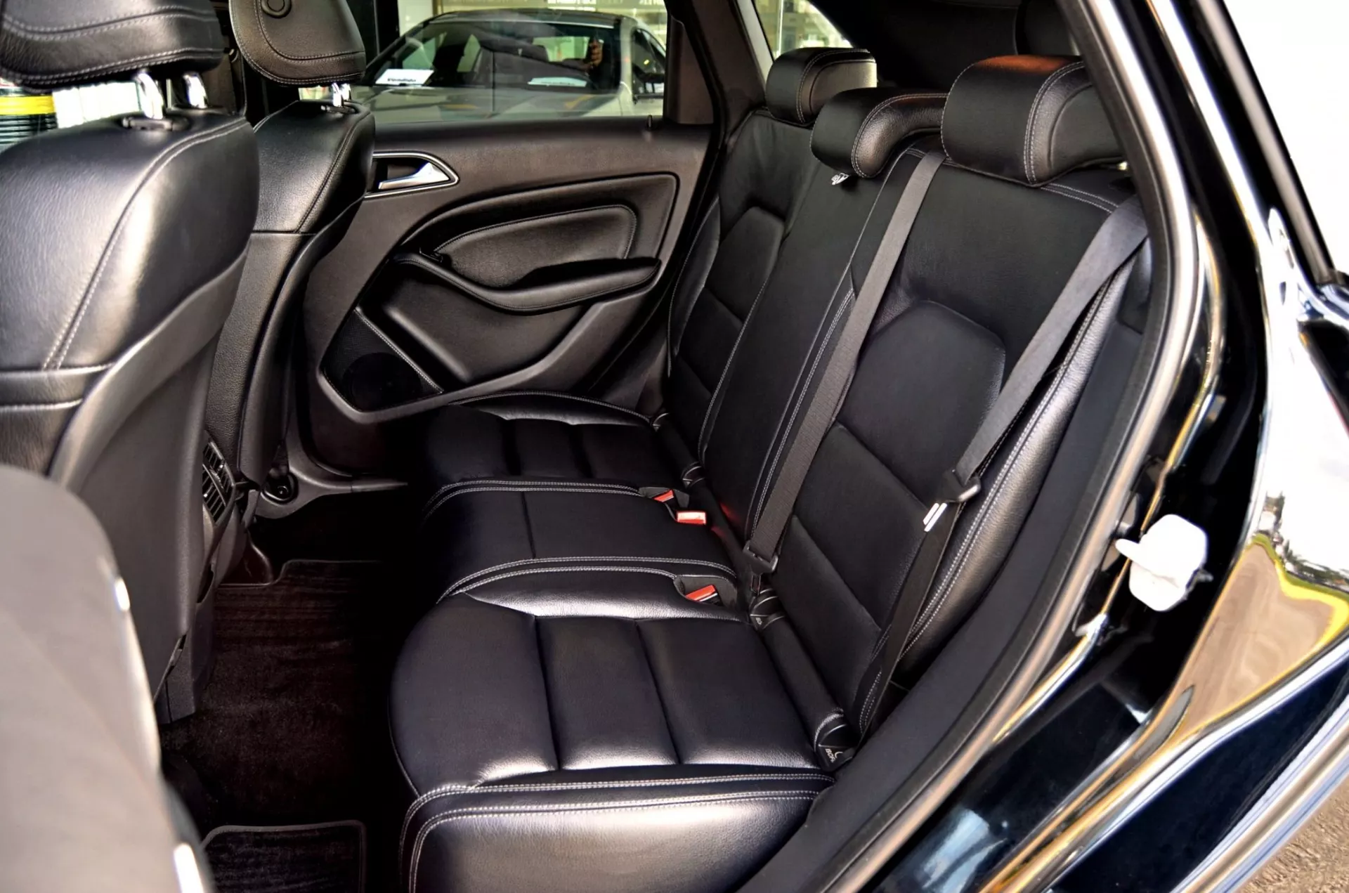 Mercedes-Benz B 220 CDi AMG Line 9