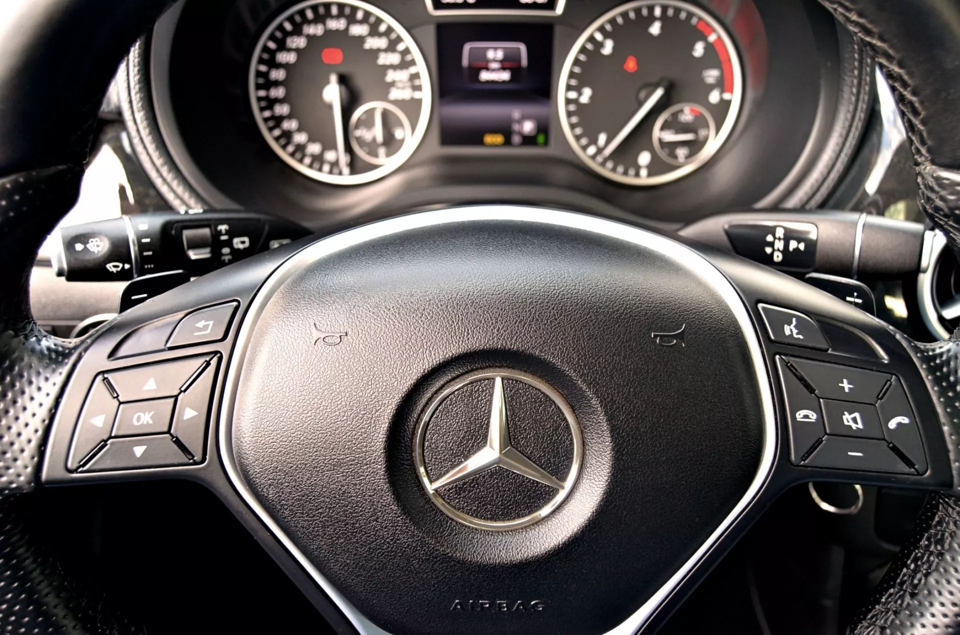 Mercedes-Benz B 220 CDi AMG Line 16