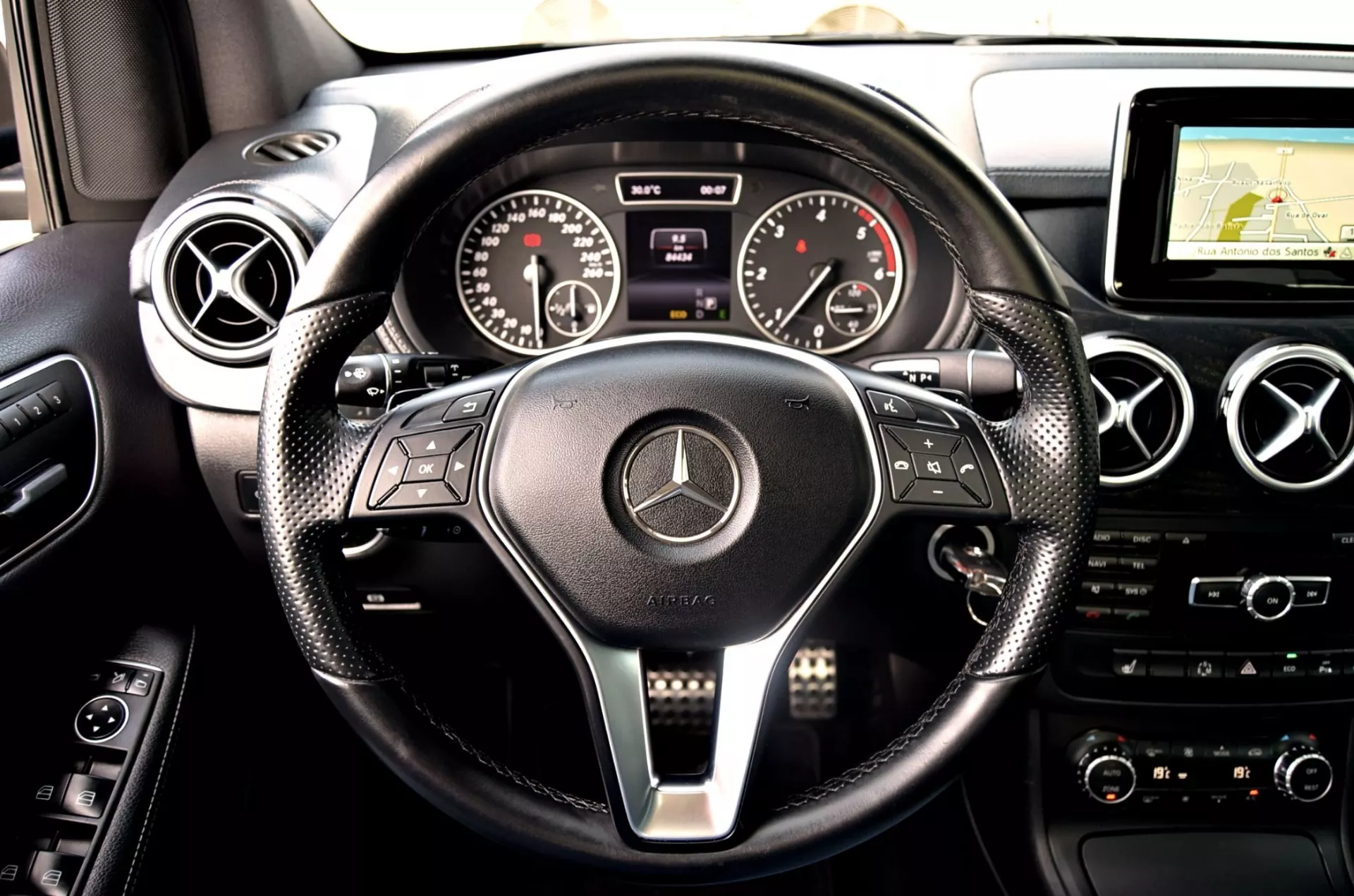 Mercedes-Benz B 220 CDi AMG Line 15