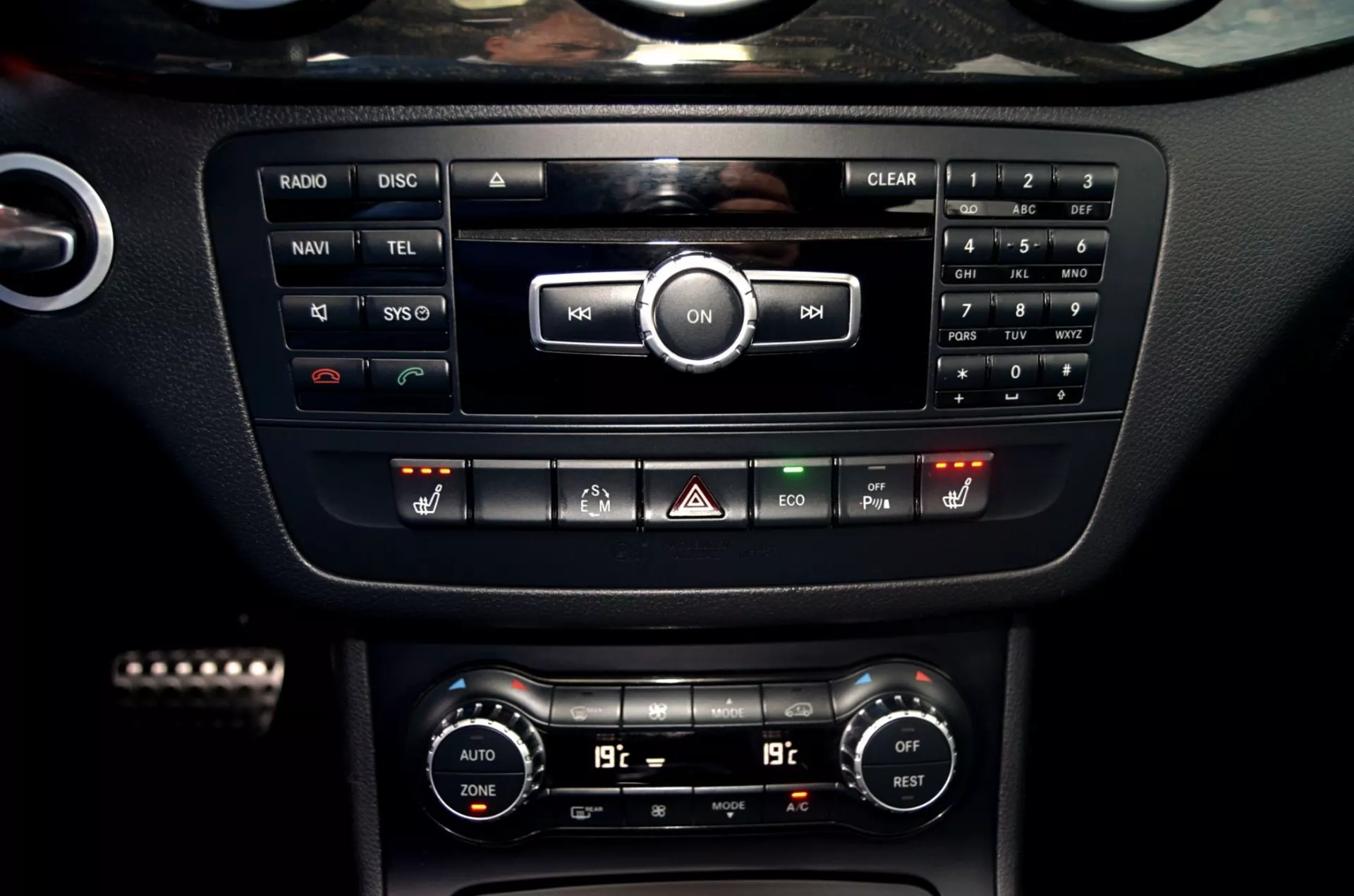 Mercedes-Benz B 220 CDi AMG Line 19