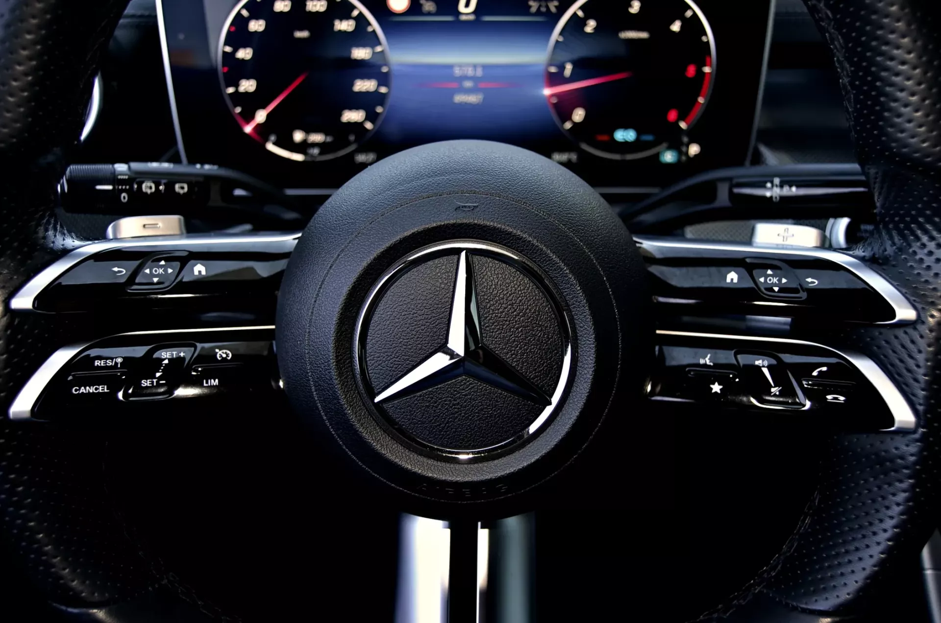 Mercedes-Benz C 300 d AMG Line 16