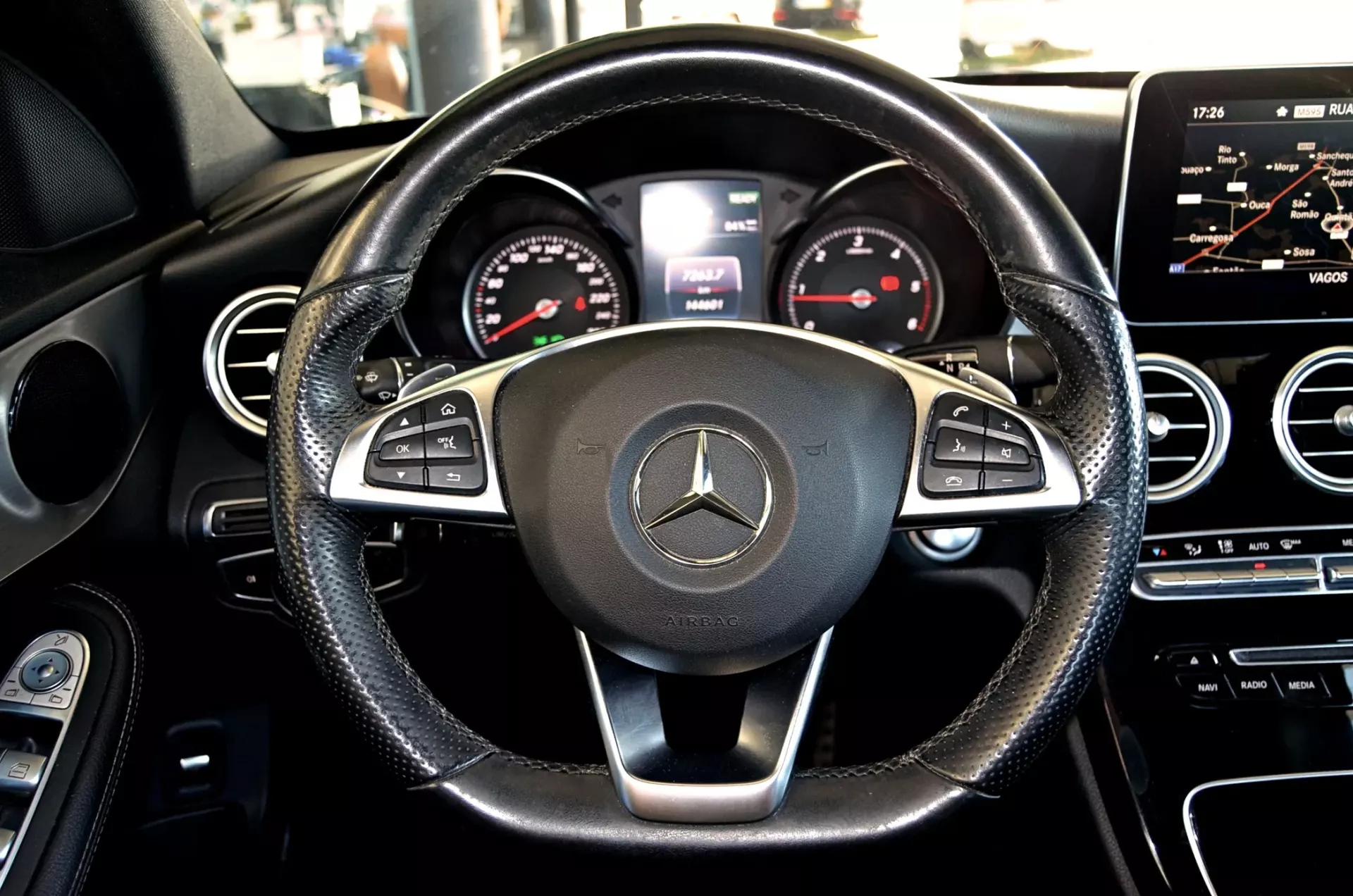 Mercedes-Benz C 300 BlueTEC Hybrid AMG Line 14