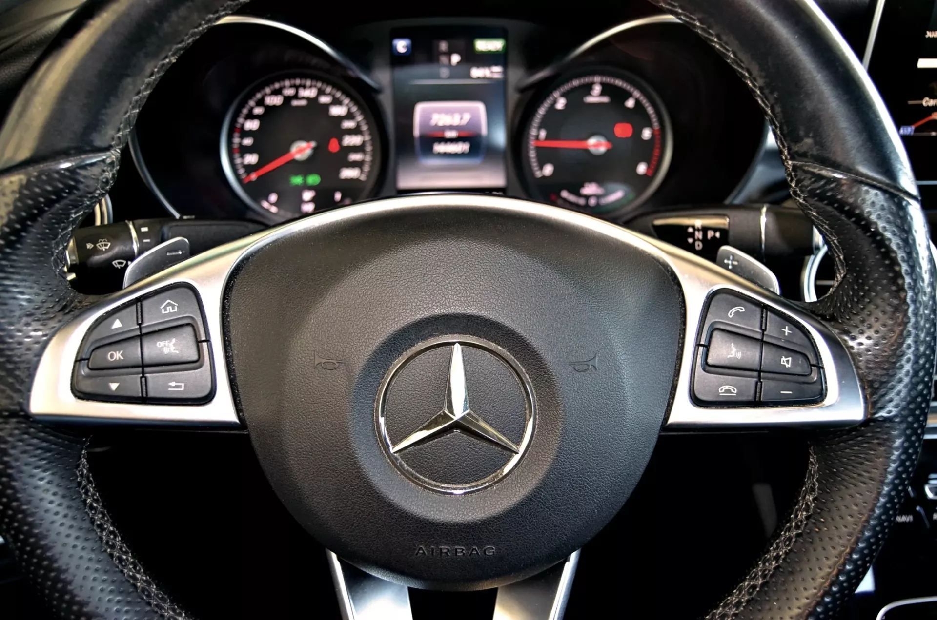 Mercedes-Benz C 300 BlueTEC Hybrid AMG Line 15