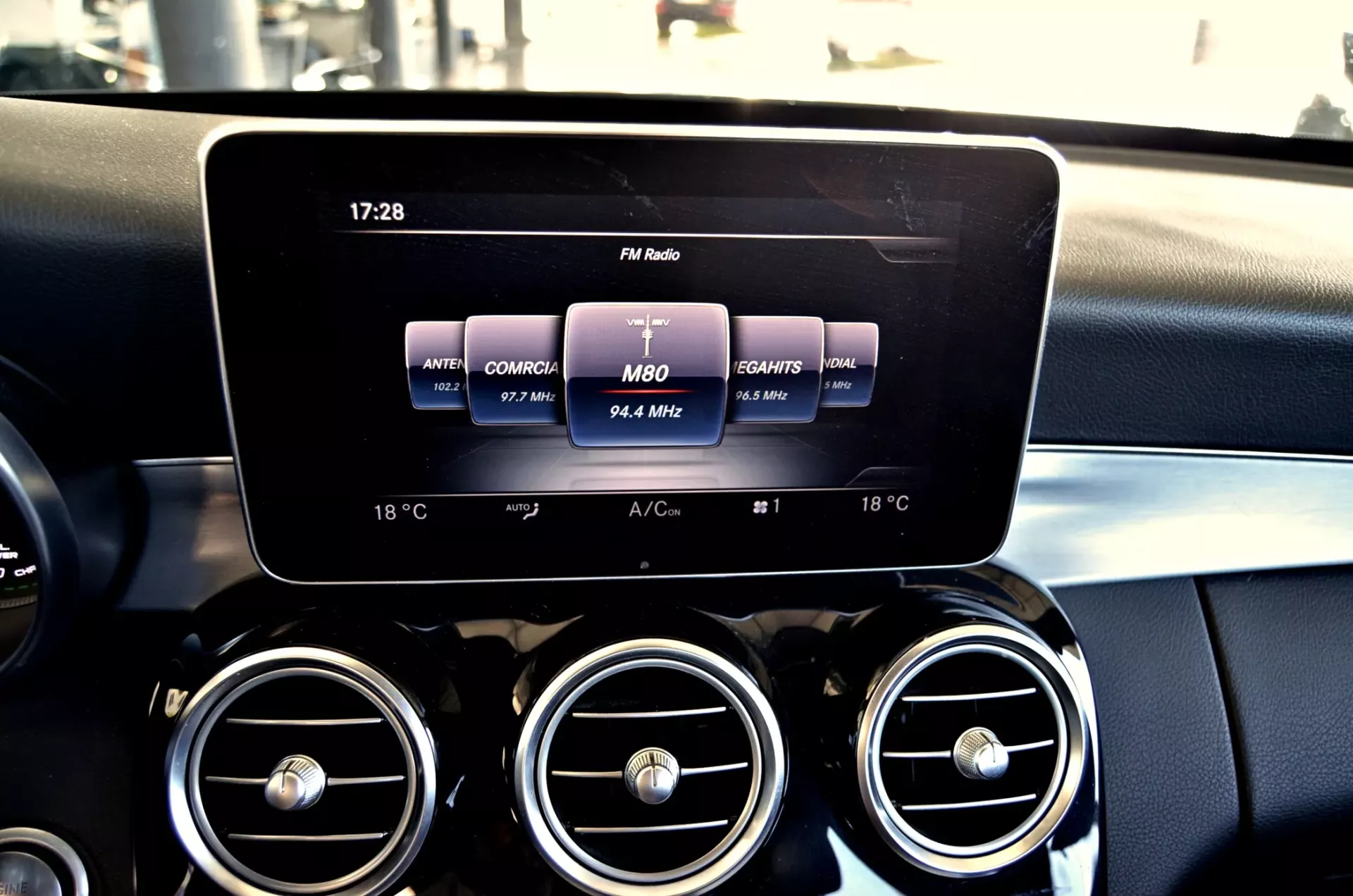 Mercedes-Benz C 300 BlueTEC Hybrid AMG Line 25