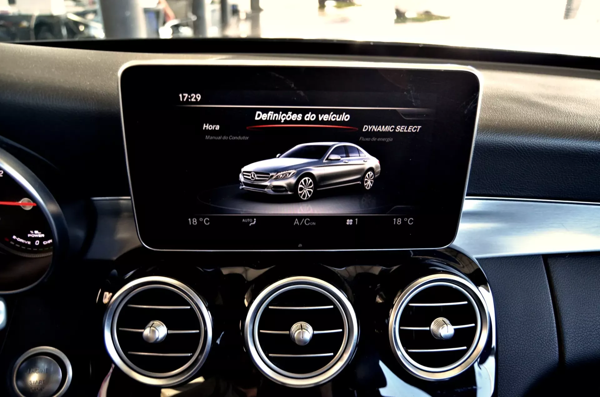 Mercedes-Benz C 300 BlueTEC Hybrid AMG Line 34