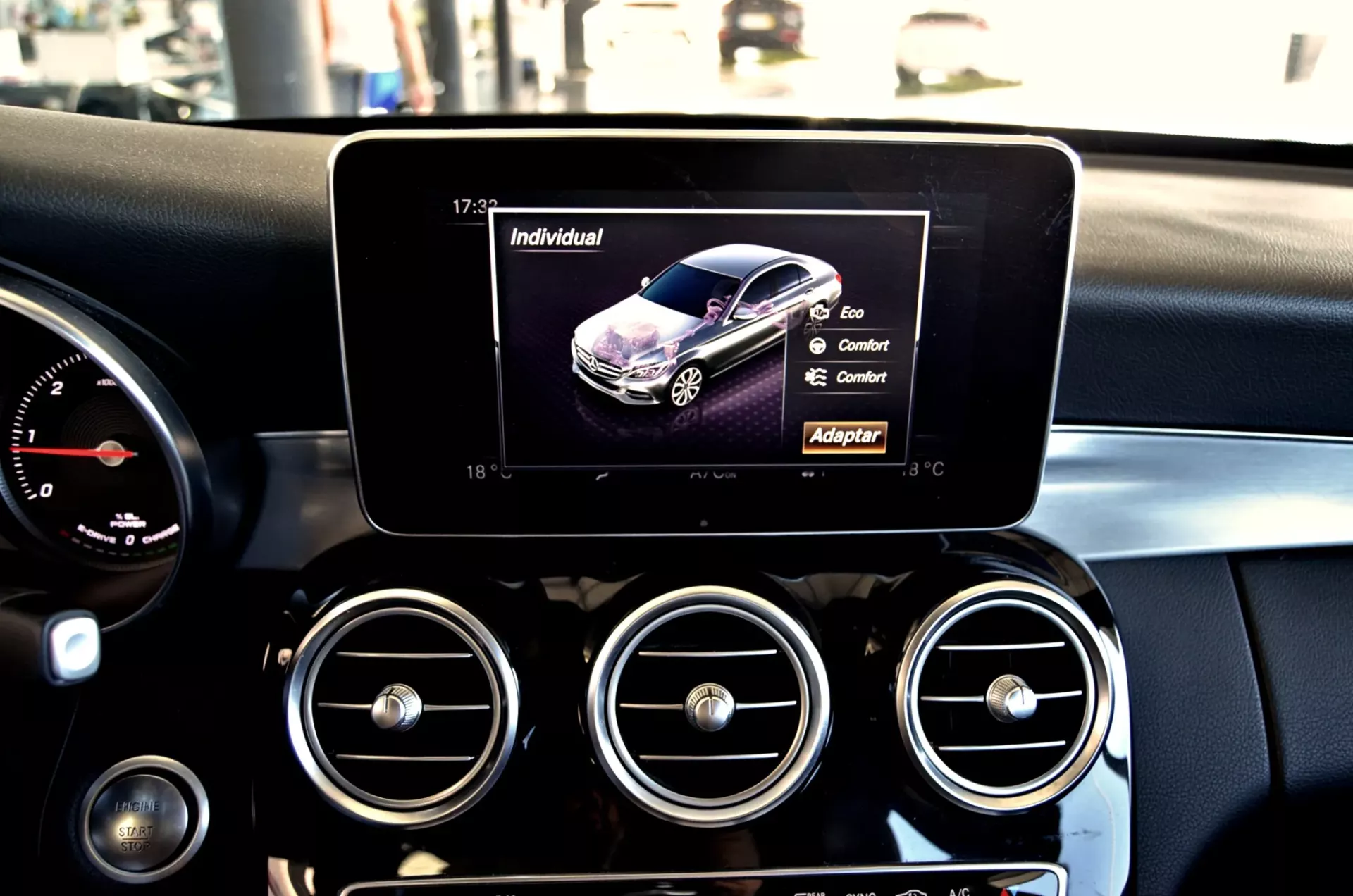 Mercedes-Benz C 300 BlueTEC Hybrid AMG Line 51