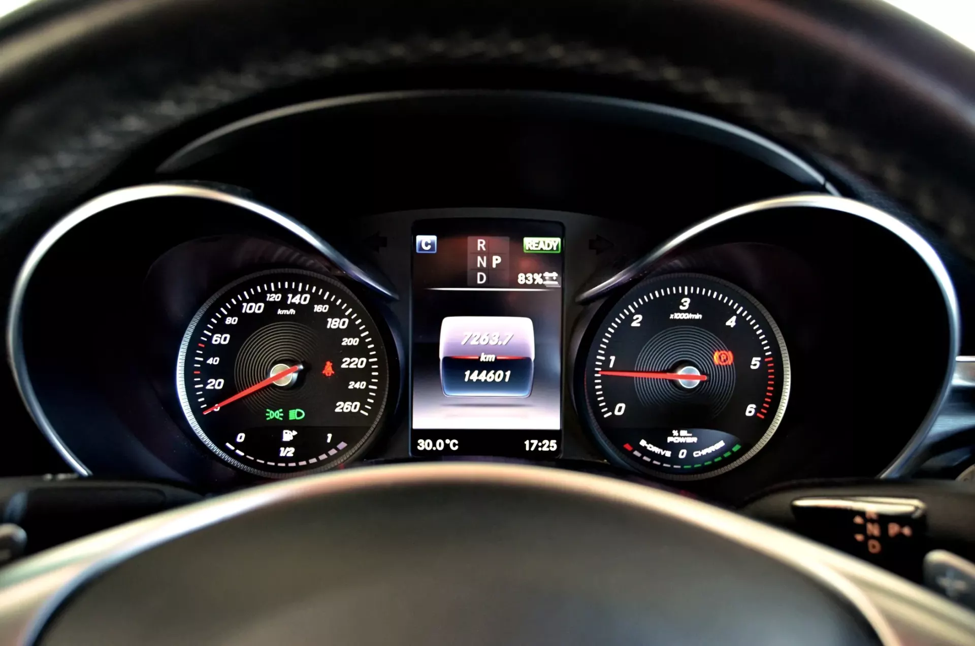 Mercedes-Benz C 300 BlueTEC Hybrid AMG Line 54